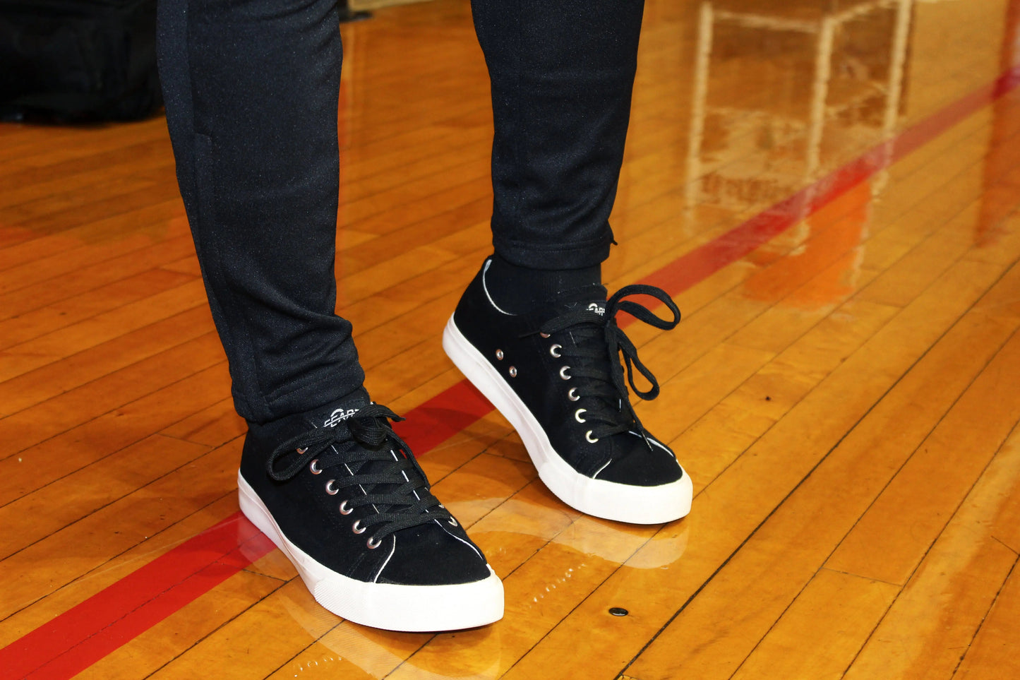 Retro Black/White Canvas Sneakers – Unisex Cushioned Streetwear Style